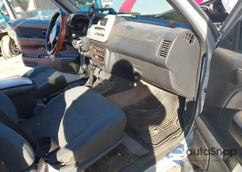 2001 Nissan Frontier Sc-V6 z USA, uszkodzony, nr VIN 1N6MD27YX1C364081